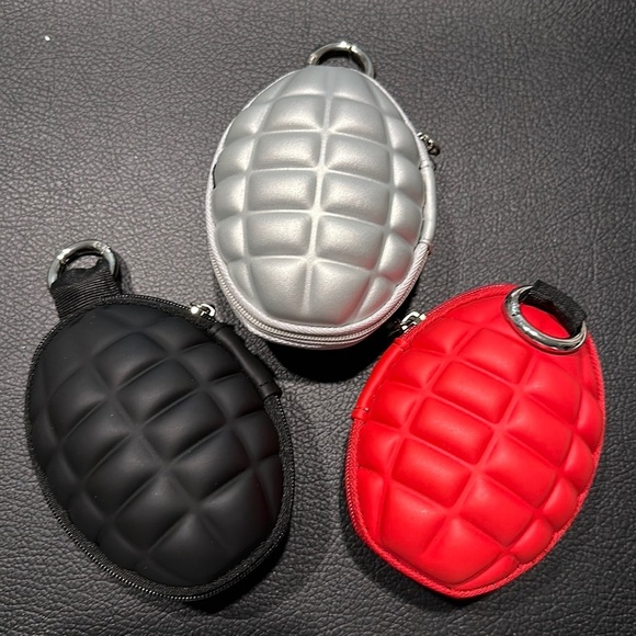 Grenade pouch key and change holder - Picture 1 of 3